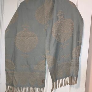 Elegant Tan and Light Blue  Anichini Reversible Wool Scarf with  Medallion Motif